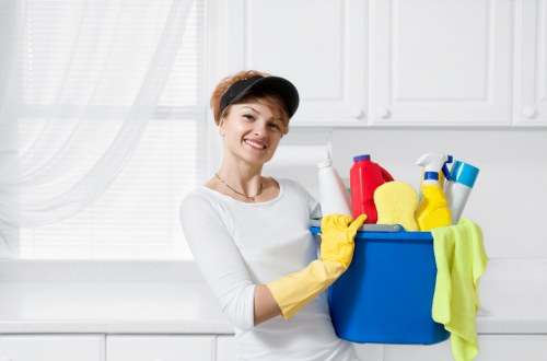 Local carpets cleaner in Barnet using deep cleaning equipment